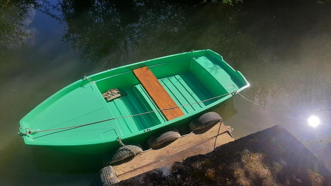 Le Gite Embarque - Gere Par Presta-Zen'Services - Barque Electrique En Supplement Verdun-sur-Meuse Eksteriør bilde